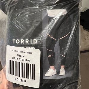 NWT Torrid Multi Hole Crop Leggings